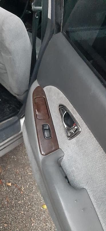 Транспорт: Mitsubishi Diamante: 1995 г., 2.5 л, Автомат, Бензин, Седан — 9