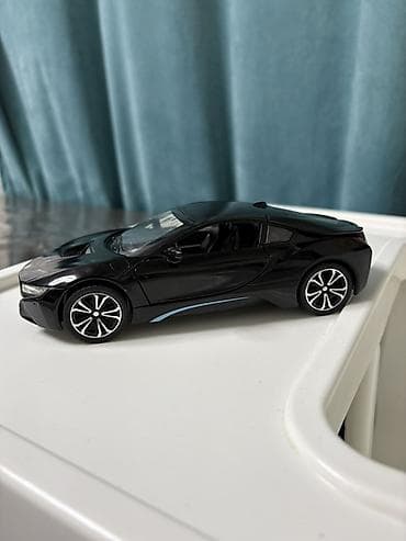 air conditioner: Коллекционная модель автомобиля BMW i8 (масштаб ориентировочно 1:24) — 3