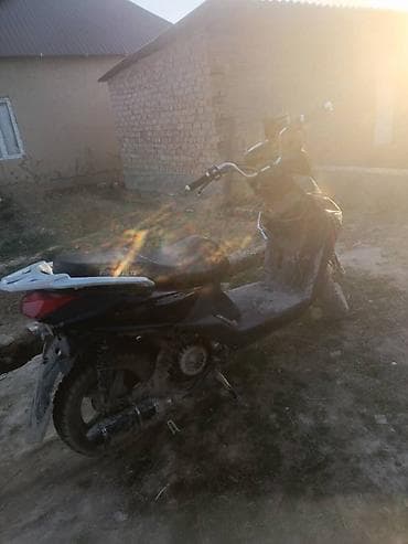 Мототехника: Тип скутера 150 куб. см, Бензин, Б/у — 4