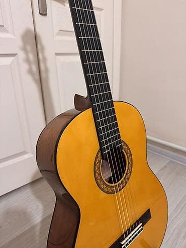 Гитары: Классическая гитара Yamaha C40 - Полноразмерная классическая гитара — 4