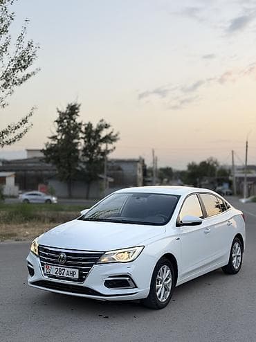 byd e1: MG : 2024 г., 1.5 л, Автомат, Бензин, Седан — 4
