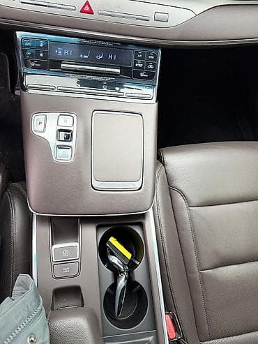 Унаа сатуу: Hyundai Grandeur: 2021 г., Автомат, Гибрид, Седан — 4