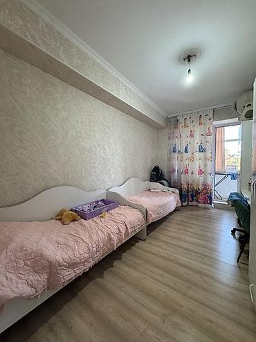 📍 Ахунбаева, 3/2 🏢 2 этаж из 9 | Кирпичный дом 🧱 ✨ Евро-планировка: 🛏 — 9