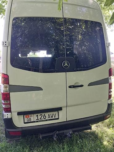 Жеңил жүк ташуучу унаа, Mercedes-Benz — 4