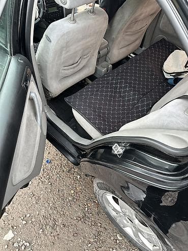 Volkswagen: Volkswagen Bora: 2005 г., 2 л, Автомат, Бензин, Седан — 8