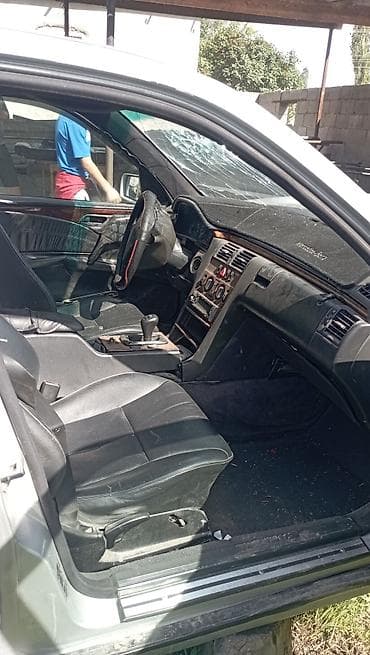 audi 80 фара: Mercedes-Benz E-Class: 1998 г., 2.8 л, Механика, Бензин, Седан — 5