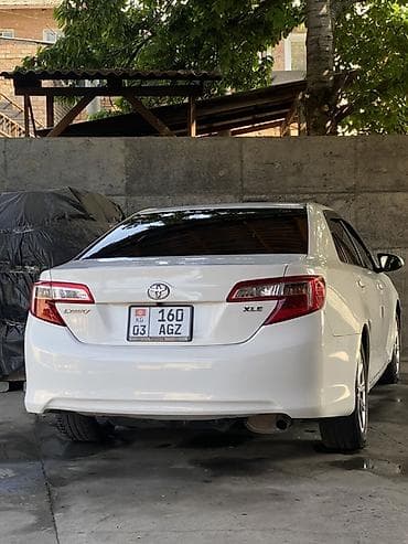Транспорт: Toyota Camry: 2014 г., Автомат, Бензин, Седан — 2