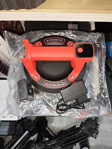 Электрическая вакуумная присоска для переноса листовых материалов