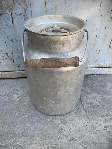 оригинал вещи: ПРОДАЮ. Цена указана за кофемолку, остальное в подарок — 9