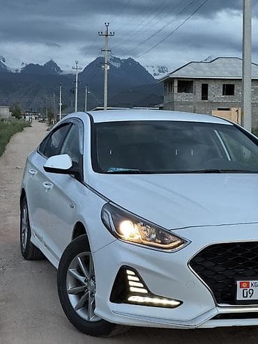 Hyundai Sonata: 2021 г., 0.2 - engine capacity л, Автомат, Газ, Седан — 2