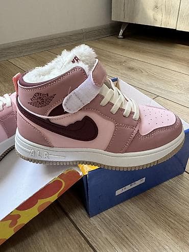 Жаш кыздардын көйнөктөрү: Распродажа ‼️ Детские Джордан Размеры от 26-38 Уточняем Цена — 4