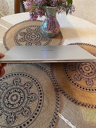 ноутбуки до 15000: Ноутбук-Нового поколения! Новый. 
Цена 35000с — 6