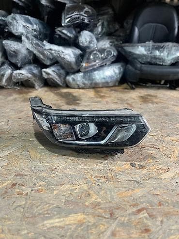 ssang: Передняя правая фара Ssangyong 2020 г., Б/у, Оригинал — 1