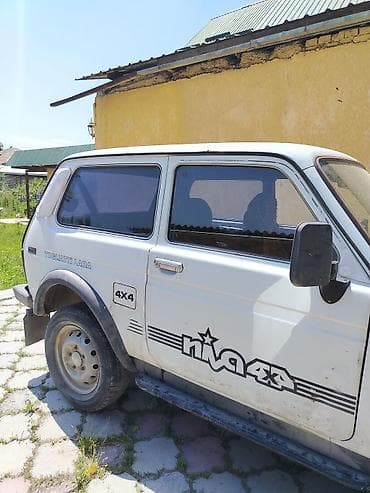 гене: ВАЗ (ЛАДА) 4x4 Нива: 2000 г., 1.7 л, Механика, Бензин, Внедорожник — 2