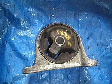 6g73: Подушка мотора Mitsubishi 1998 г., Б/у, Оригинал, Япония — 1