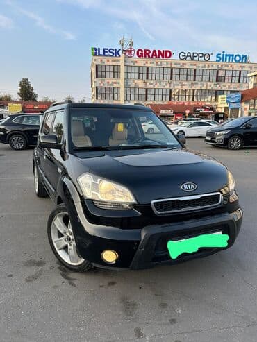 крутые машины: Kia Soul: 2010 г., 1.6 л, Автомат, Бензиновая, Хэтчбэк — 4