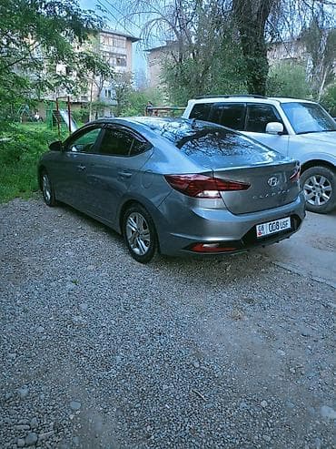 нюрайс машина: Hyundai Elantra: 2019 г., 1.6 л, Бензин — 6