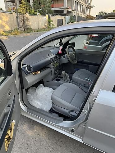 volkswagen arteon: Mazda Verisa: 2003 г., Автомат, Бензин, Хэтчбэк — 9