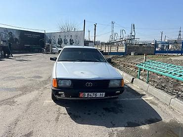 Audi: Audi 100: 1987 г., Седан — 4