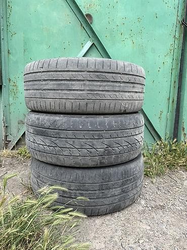 scooter maxi: Продаю шины 235/50/18 Состояние видно на фото Цена за 3шт - Размер — 1