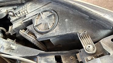 установка блютуз: Передняя левая фара BMW Оригинал — 4