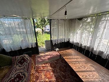 сдаю коттедж иссык куль: Домик/дача с летней верандой и хозяйственным двором. Город Чолпон Ата — 1