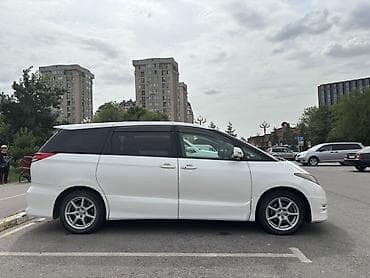 минивэн китай: Toyota Estima: 2007 г., Минивэн — 5