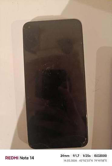 Apple iPhone: Samsung A10e, Б/у, 32 ГБ, цвет - Белый, 2 SIM — 1