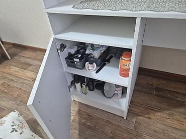 офисные шкаф: Офисная тумба, Б/у, ЛДСП, цвет - Белый — 9