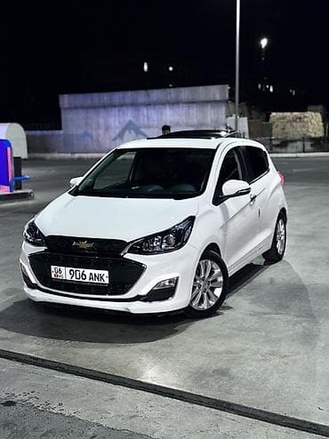 Chevrolet Spark: 2019 г., 1 л, Механика, Бензин, Хэтчбэк