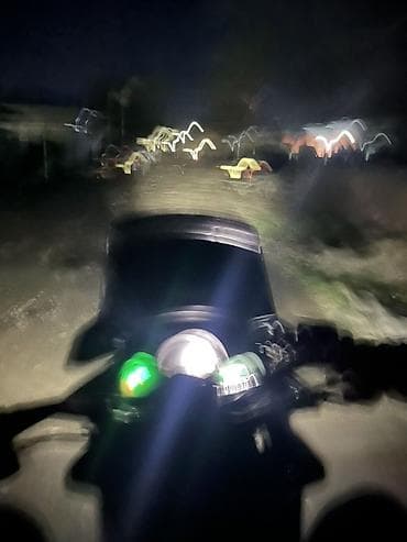 мопед скутеры: Скутер (визуально класс «спорт»), цвет черный с фиолетовыми — 2