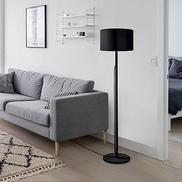 Торшеры новые В черном цвете Очень красивые. В коробке + есть