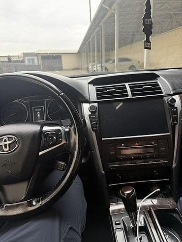 Транспорт: Toyota Camry: 2015 г., 2.5 л, Автомат, Бензин, Седан — 4