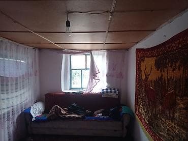 парковая: Продаю дом 3 ком и времянка 2 ком участок 8 соток,цена договорная - — 7