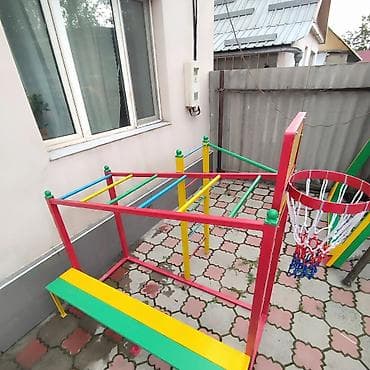 аренда детских колясок: 🍀 Качели 🍀 Домики для детей внутри две 🍀 скамейки и маленький столик — 9