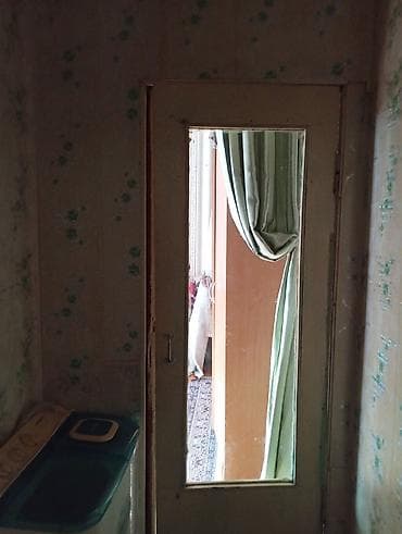 1 ком квартира: 2 комнаты, 52 м², Старый ремонт — 2