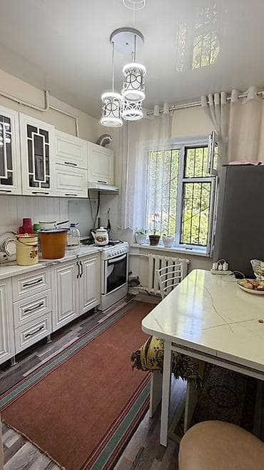 продаю цокольный этаж: 2 комнаты, 58 м², 105 серия, 1 этаж, Косметический ремонт — 3