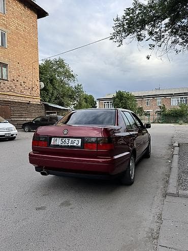 мотор жок: Volkswagen Vento: 1995 г., 1.8 л, Кол менен иштөөчү, Бензин, Седан — 2