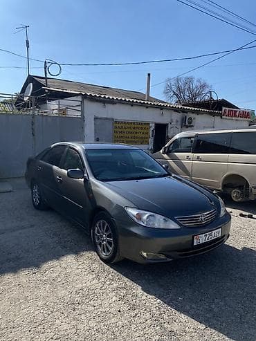 2 8: Toyota Camry: 2003 г., 2.4 л, Автомат, Газ, Седан — 2