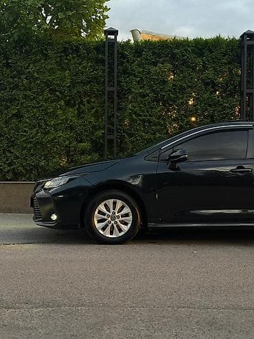 Toyota Corolla: 2019 г., 1.2 л, Автомат, Бензин, Седан — 5