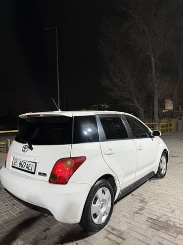 tayota runx: Toyota ist: 2004 г., Автомат, Бензин, Хетчбек — 4