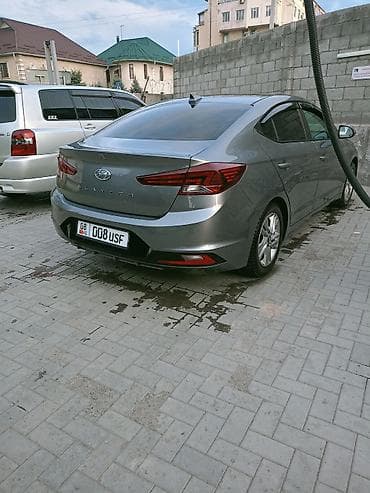 вложений: Hyundai Elantra: 2019 г., 2 л, Автомат, Бензин, Седан — 5