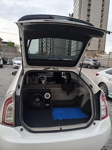 prius 2006: Toyota Prius: 2015 г., 1.8 л, Вариатор, Гибрид, Хэтчбэк — 9