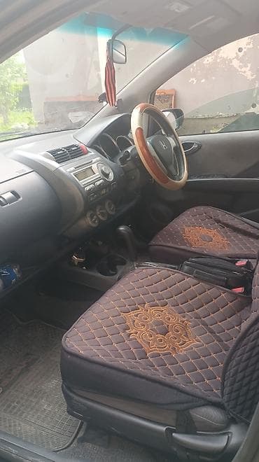 хонда продаю: Honda Fit: 2003 г., 1.3 л, Автомат, Бензин, Хэтчбэк — 4