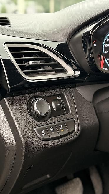 premier: Chevrolet Spark: 2020 г., 1 л, Автомат, Бензин, Хэтчбэк — 6