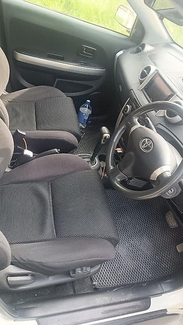 4a fe: Toyota Ist: 2004 г., 1.3 л, Автомат, Бензин, Хэтчбэк — 5