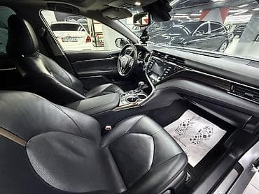 c4 a6: Toyota Camry: 2018 г., 2.5 л, Автомат, Гибрид, Седан — 8