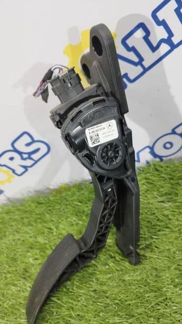 купить аккумулятор для велосипеда: Mercedes-Benz GL450 v-4.7 2007 год, педаль газа — 1