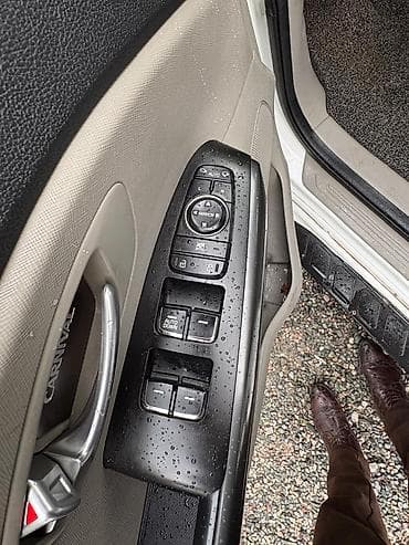 карнавал: Kia Carnival: 2019 г., 2.2 л, Дизель, Минивэн — 4