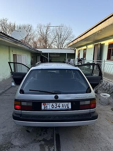 фольксваген авто: Volkswagen Passat Variant: 1989 г., 1.8 л, Ручные, Бензин, Универсал — 7